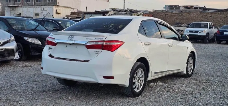 2015 White Sedan 1800cc Automatic (6)