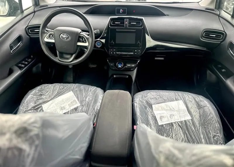 Toyota Prius Hybrid 2016 Grey, Newly Imported (8)