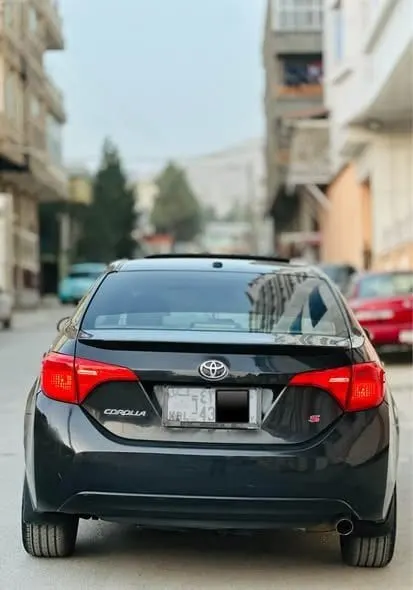 Toyota Corolla 2016 S Full Option, Sunroof, 56k km, Clean Documents (2)