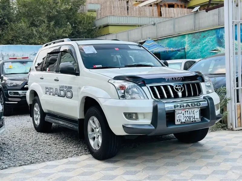 Toyota Land Cruiser Prado 2005, Pearl White, Full Option, Automatic (2)