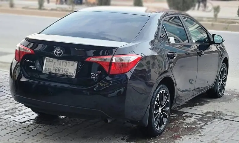 Toyota Corolla 2016, Full Option, Leather Seats, Clean Papers (3)