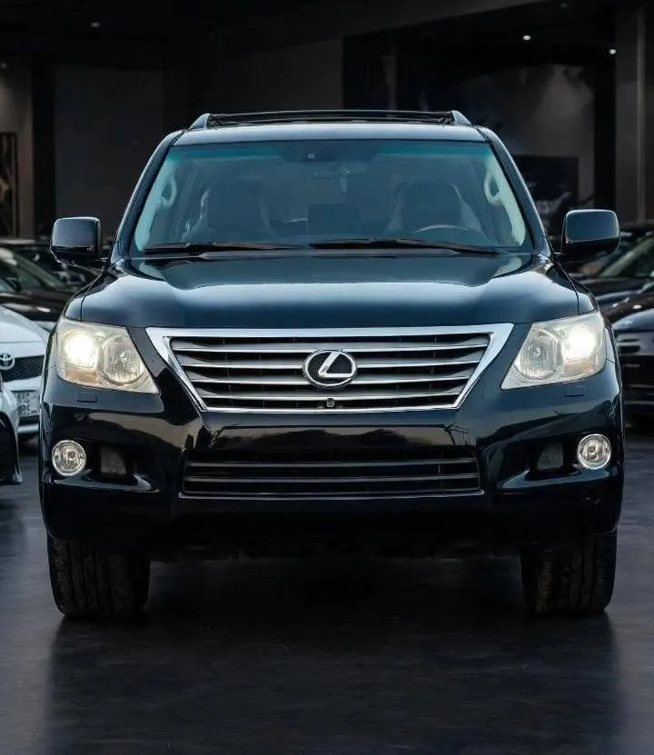 Lexus LX570 2011 American Import (2)