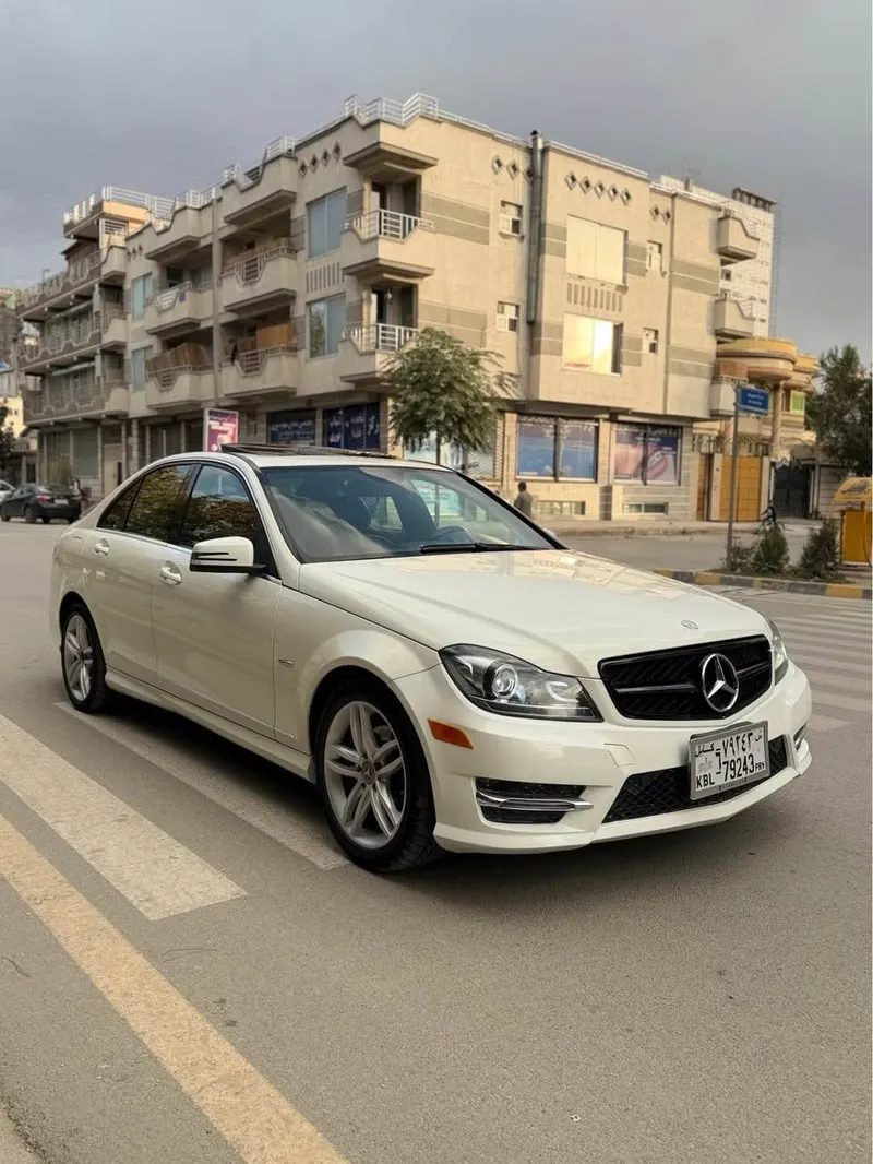 مرسدس بنز C250 سال 2012، سفید، تمام آپشن (1)