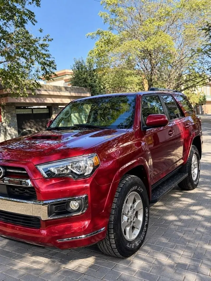 Toyota 4Runner SR5 2010 - 2020 Facelift (1)