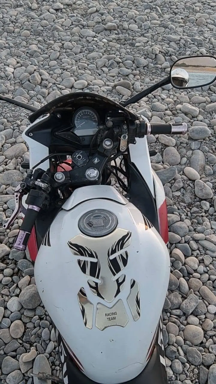 Honda CBR 150cc Japanese new (3)