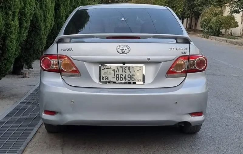 Toyota Corolla 2013 Gulf Model, Silver, 86k km, Clean Documents (5)