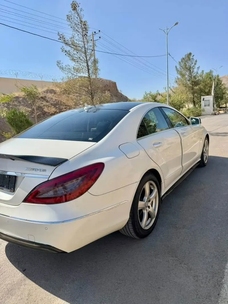 Mercedes-Benz CLS 63 AMG 2014, 6 Cylinder, White, No Accident (2)