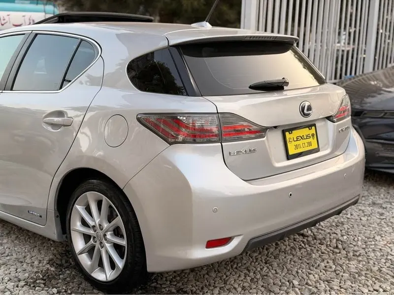 لکسس CT 200 Hybrid 2011 سلور اتومات (4)