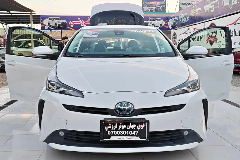 Toyota Prius 2021 Hybrid, 94,100 km (1)