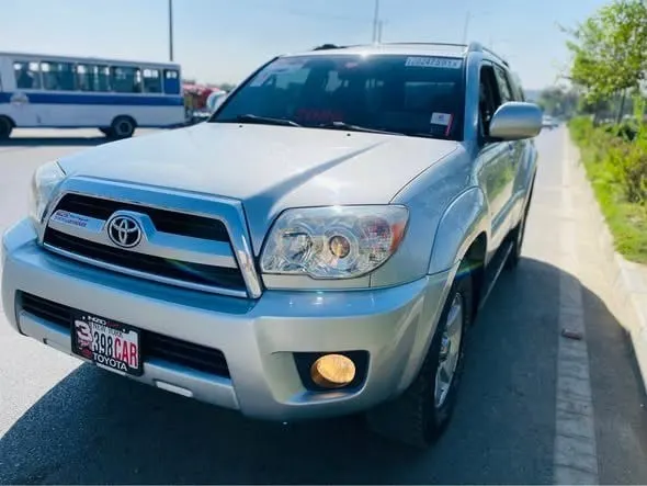 تویوتا فورنر SR5 مودل ۲۰۰۶، ۶ سلندر، نقرەیی، 4WD اتومات (2)