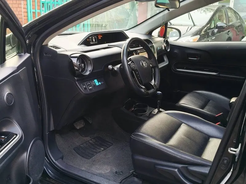 Toyota Prius C 2019 Crossover, Just Imported, Registered in Kabul (3)