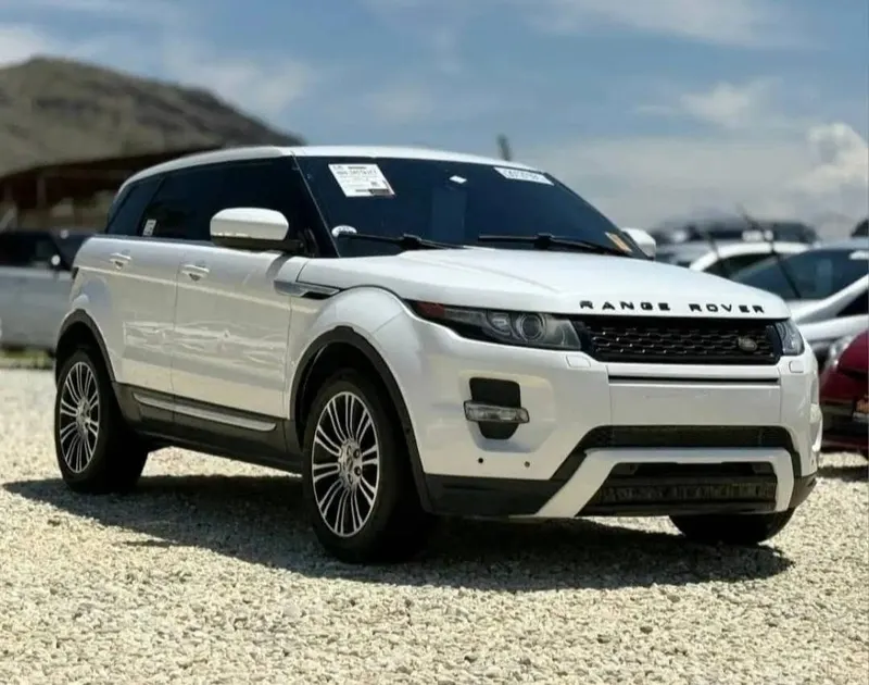 Range Rover 2013, White, 4-Cylinder, Automatic, Newly Imported (1)