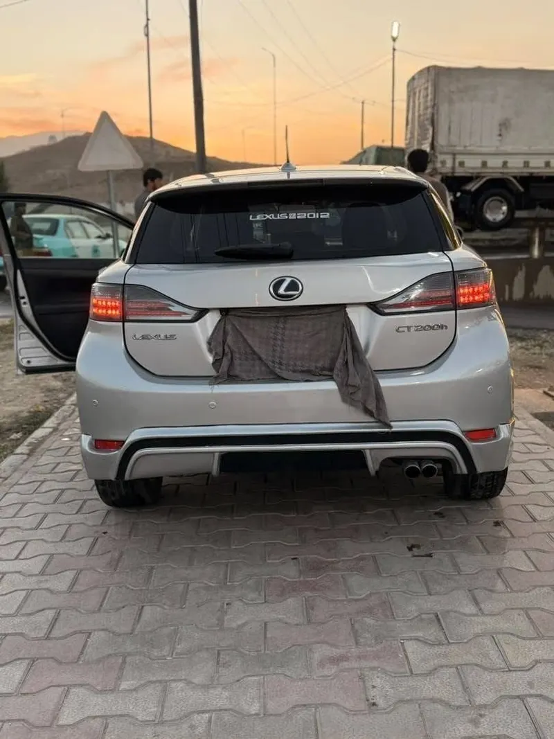 Lexus CT200 2012 for sale (3)