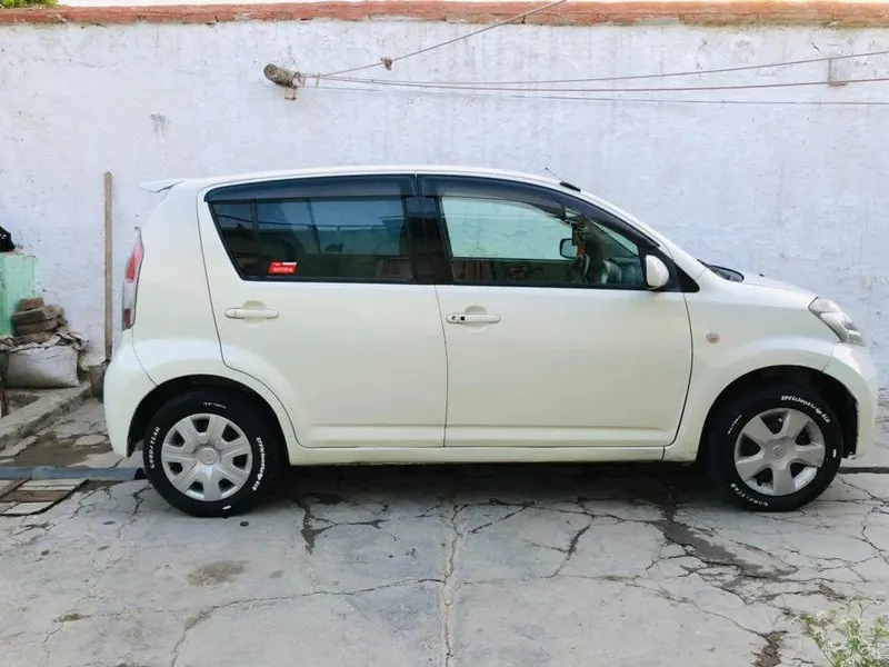 Toyota Passo 2005, white, 3-cylinder petrol, clean documents (3)