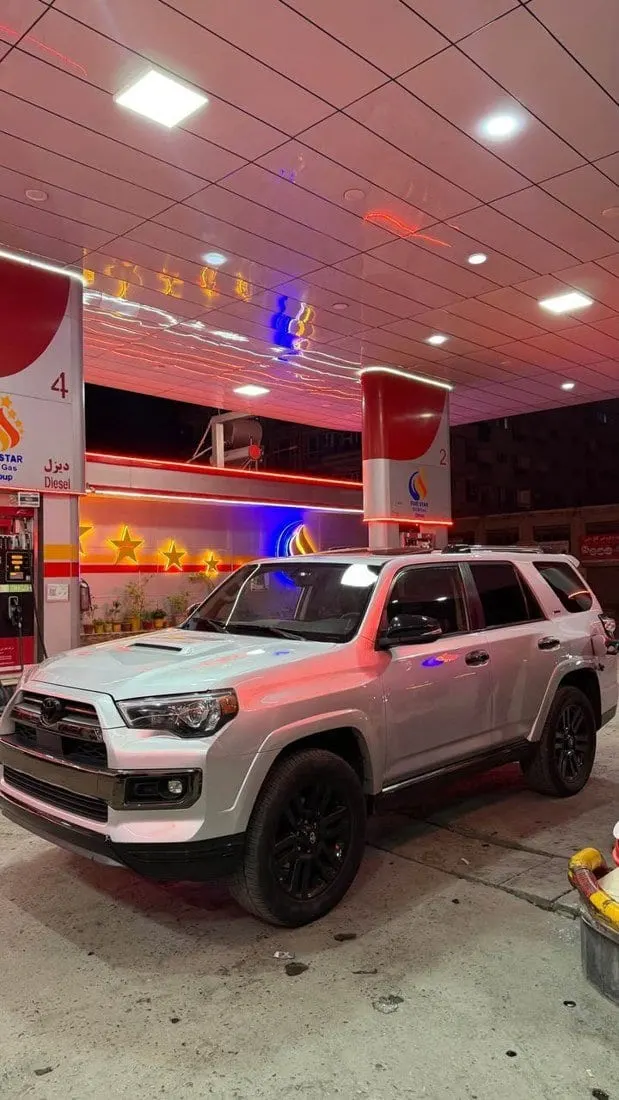 Toyota 4Runner 2012 Limited Silver Full Option (3)