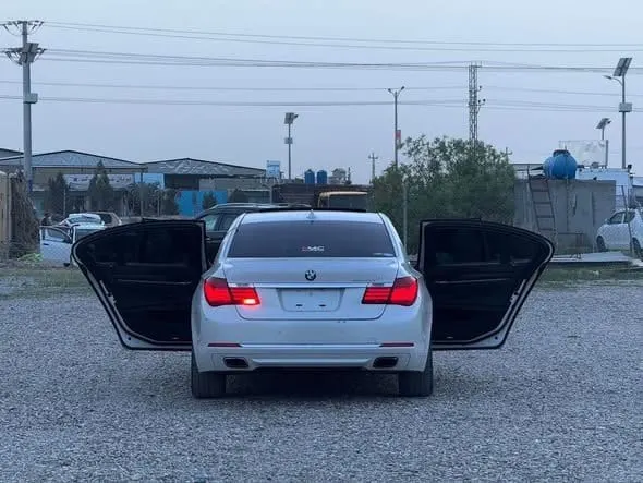 BMW 740i 2015 Hybrid, White, Right-Hand Drive, Clean Documents (3)