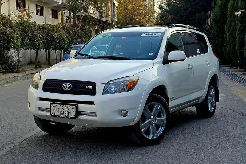 Toyota RAV4 2007 White Family SPORT V6 (3)