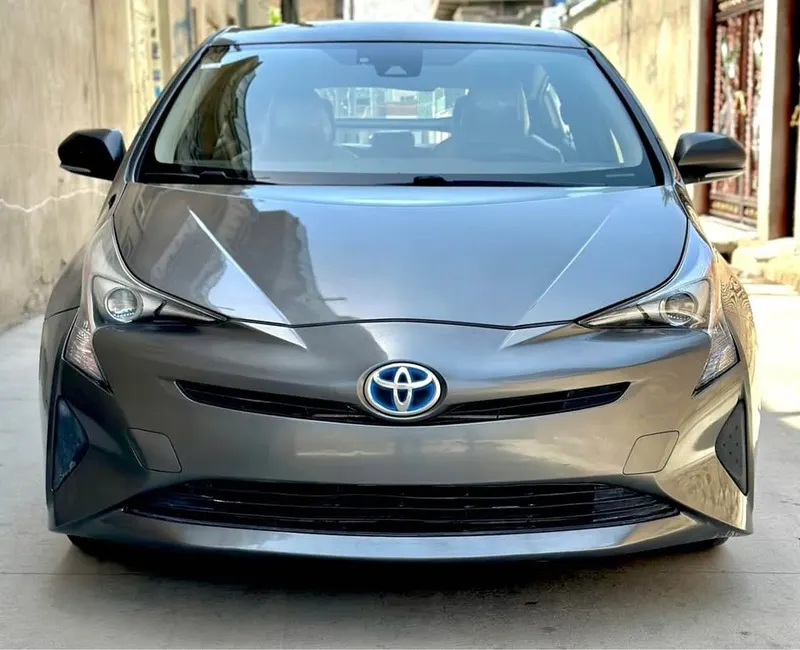 Toyota Prius Hybrid 2016 Grey, Newly Imported (1)
