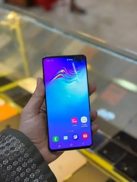 Samsung Galaxy S10 Plus 5G 512GB (3)