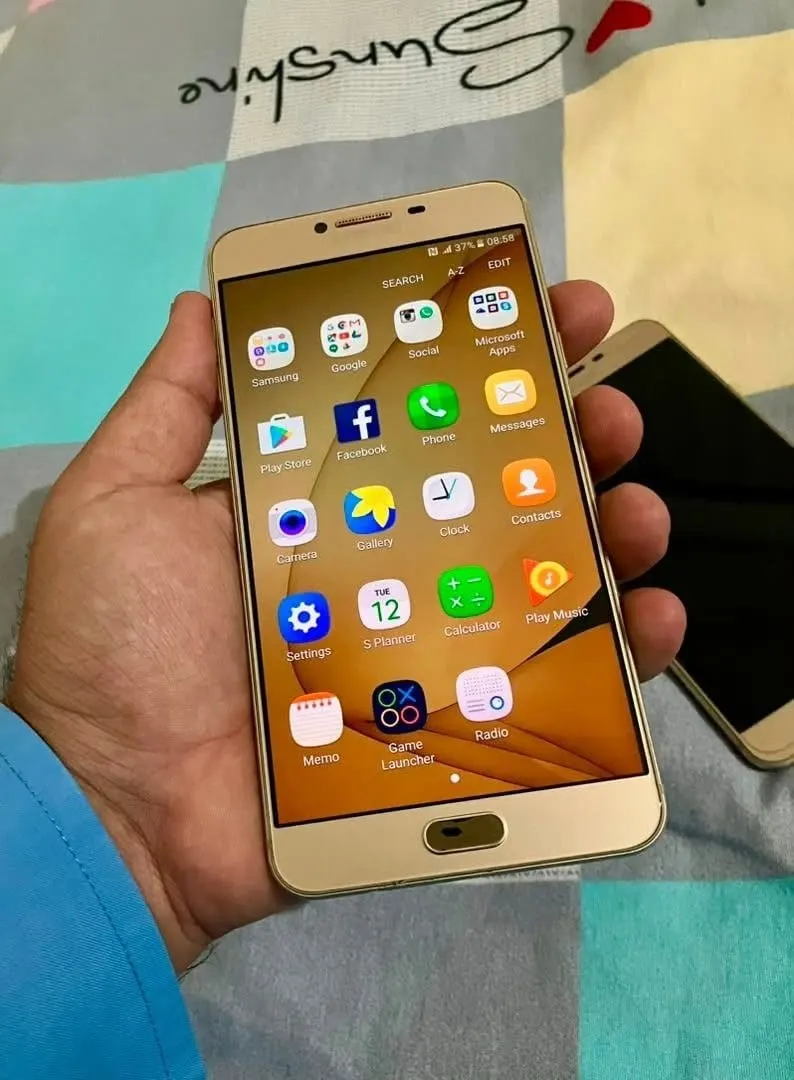 Samsung Galaxy C7 32GB dual SIM (3)