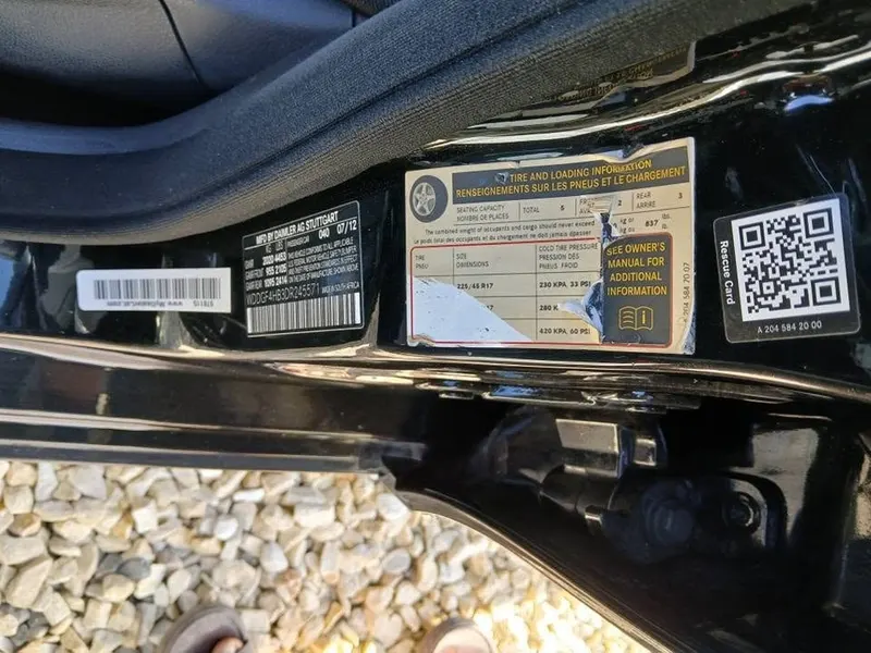 Mercedes-Benz C 250 2013 Full Option, Black (6)