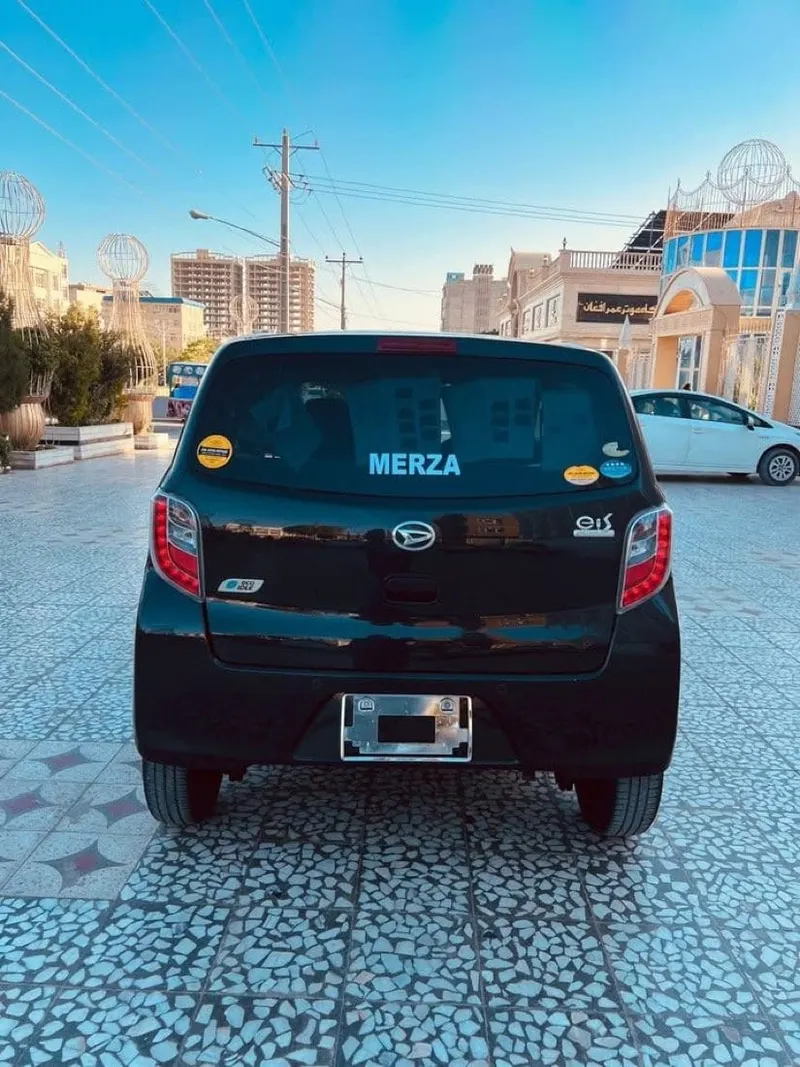 Daihatsu Mira 2013 (3)