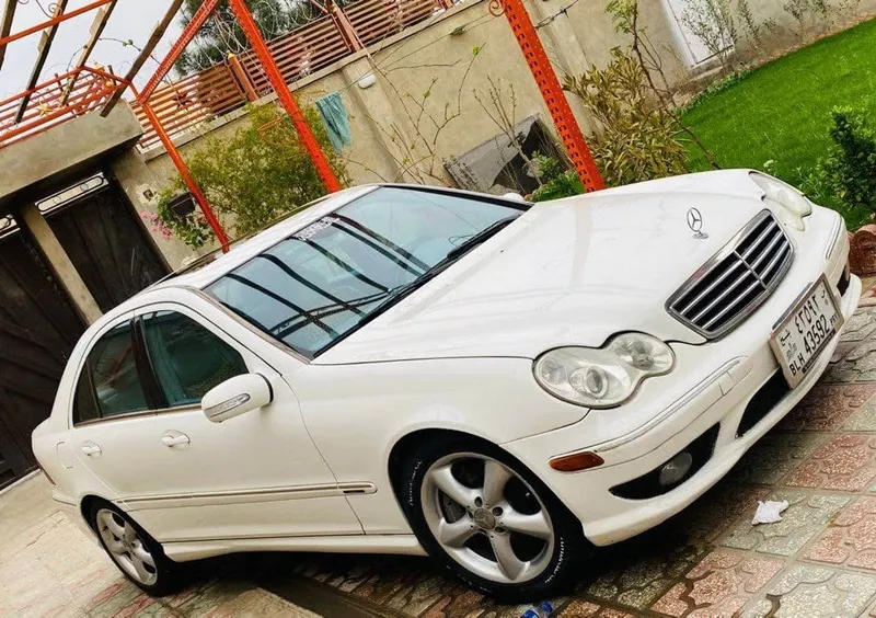Mercedes-Benz Kompressor 2005 white, Kabul (4)
