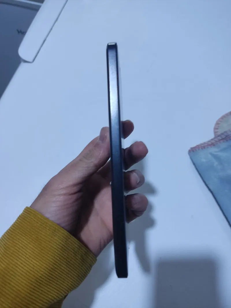 POCO F6 16GB RAM 512GB Snapdragon 8s Gen3 (5)