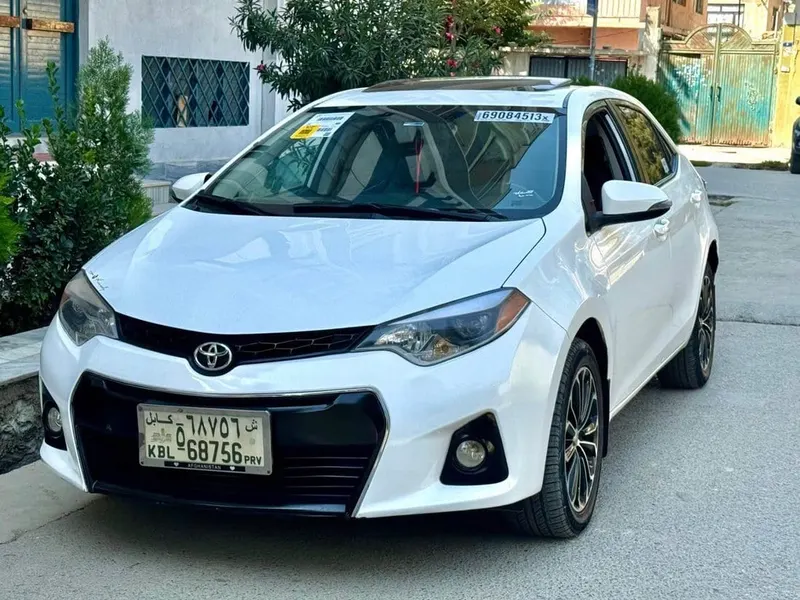 Toyota Corolla 2014 Full Option, Pearl White (1)
