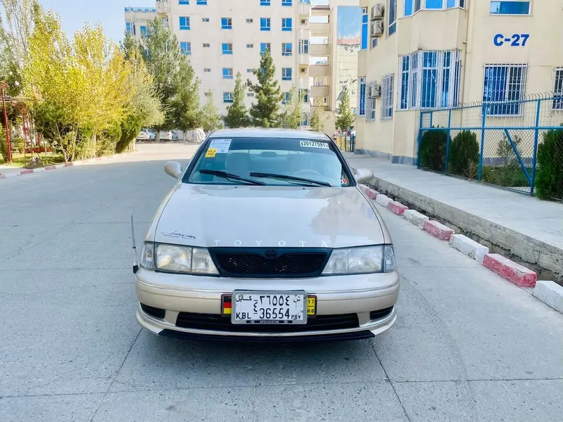 Toyota Corolla Saloon 1997, Gold, 6-Cylinder, Gas (1)