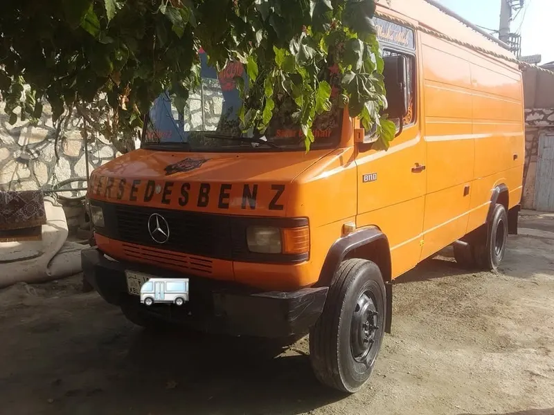 Mercedes-Benz Dubai Van 1995, Freshly Plated, Kabul (2)