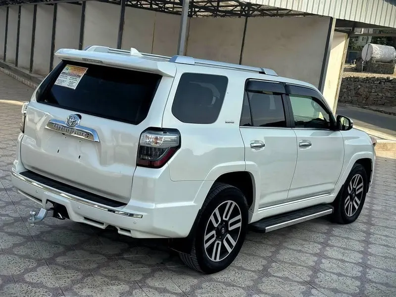 Toyota 4Runner Limited USA 2016, 6-Cylinder, Automatic (6)