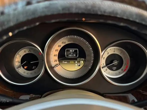 Mercedes-Benz CLS 350 2013, Pearl White, Right-Hand Drive (5)
