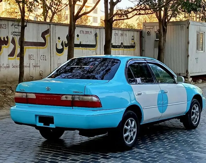 Toyota Corolla 1996 کاناډایی، اتومات، ټیکسی کابل (3)