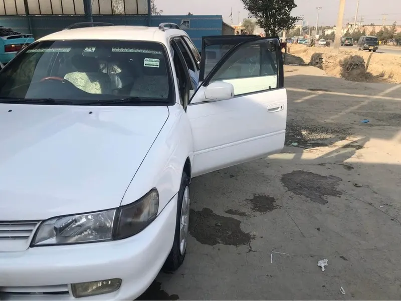 Toyota Sarachi Gitorng 1998, White, Automatic (2)