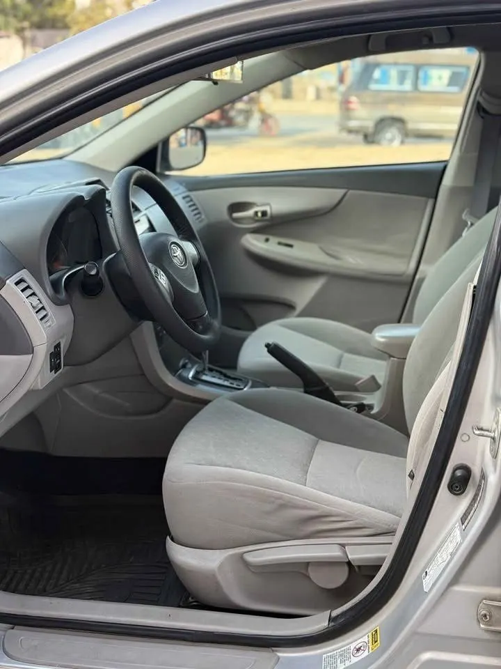 Toyota Corolla LE 2009, Facelift 2013, Silver (8)