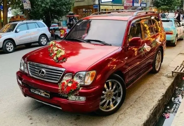 Toyota Land Cruiser 2000, Lexus LX470 Style, 8-Cylinder Automatic (4)