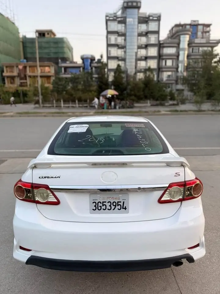Toyota Corolla 2013, White, Full Option, 40,000 km (7)