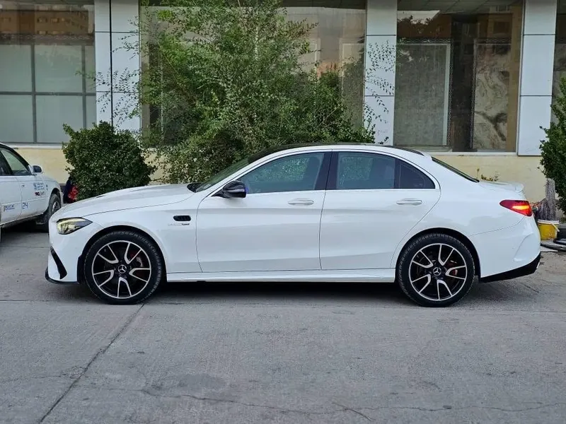Mercedes-Benz C300 2015 white automatic (4)
