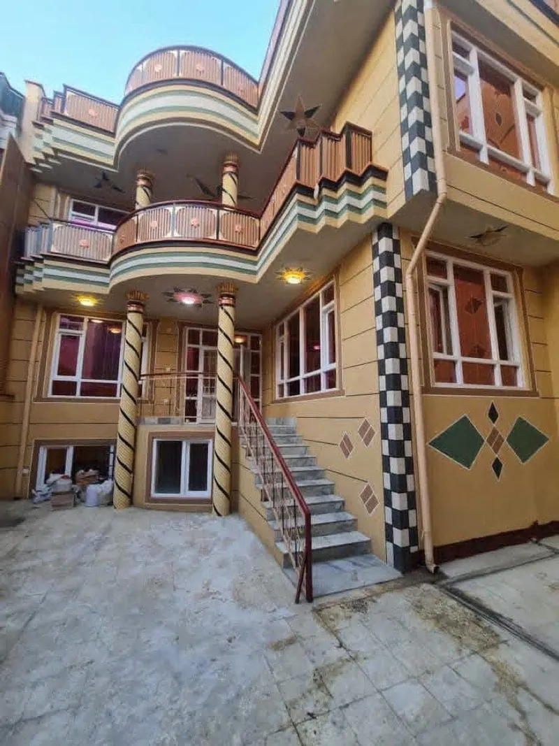 3-Storey Built House, 5 Modern Rooms, District 6 Kabul, 140 m² (3)