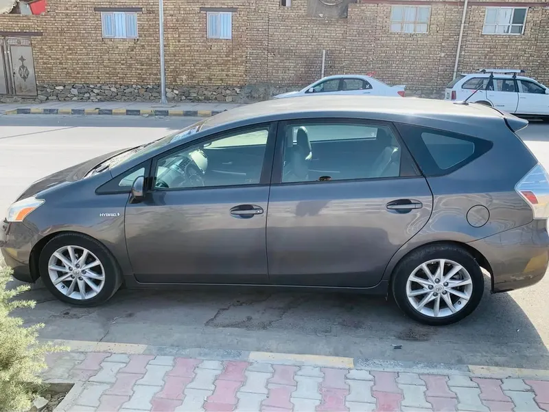 Toyota Prius V 2012 Hybrid Family Car, Kabul (4)