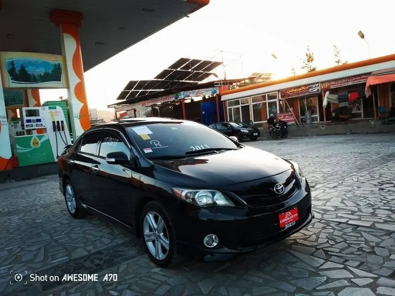 Toyota Corolla 2013 Full Option, Automatic Gearbox (2)