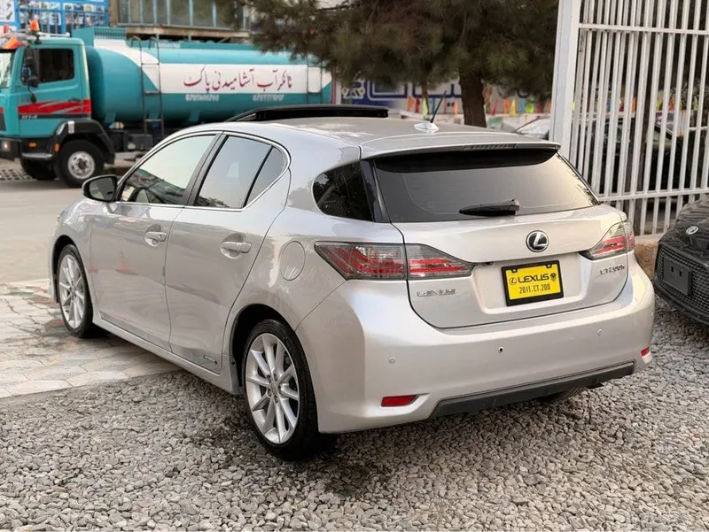 Lexus CT 200h 2011 Hybrid - Silver (5)