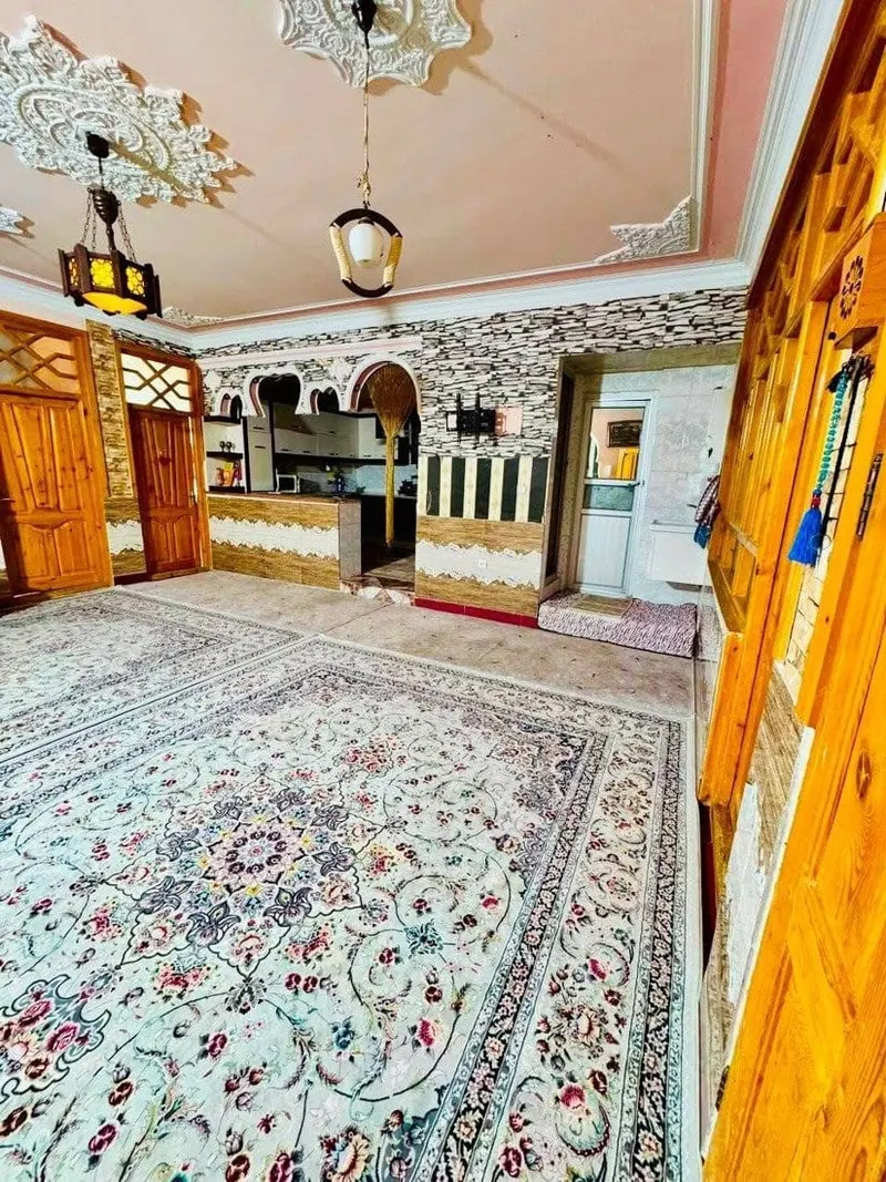4-storey house for sale in Herat, Mahtab Road, 15 bedrooms, 245 m2 (1)