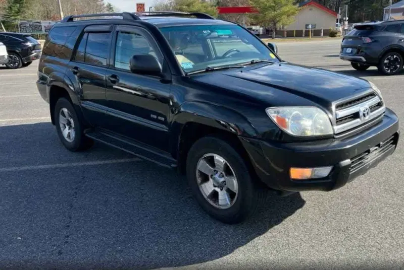 Toyota 4Runner 2005, 6-Cylinder Petrol, Registered in Kabul (1)
