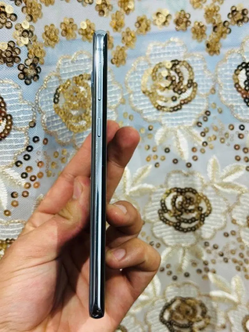 Samsung Galaxy S10 128GB 8GB RAM, Single SIM (3)