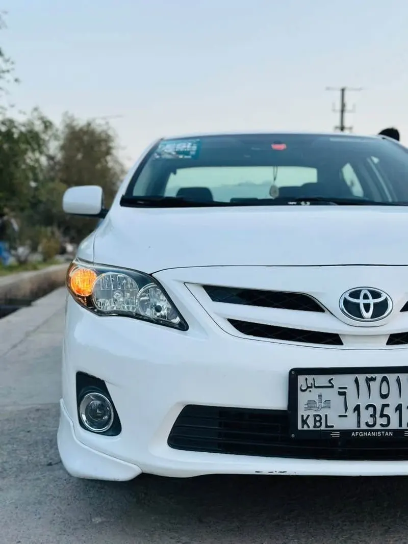 تویوتا کرولا ۲۰۱۳ امریکایی S Class اتومات سفید (4)