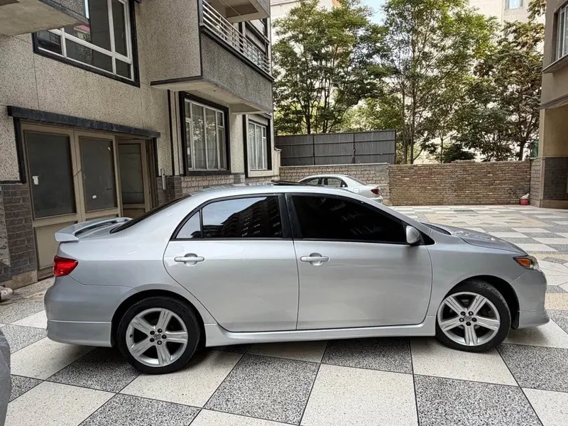 Toyota Corolla 2013 S Class Silver, Registered Kabul, No Accident (4)