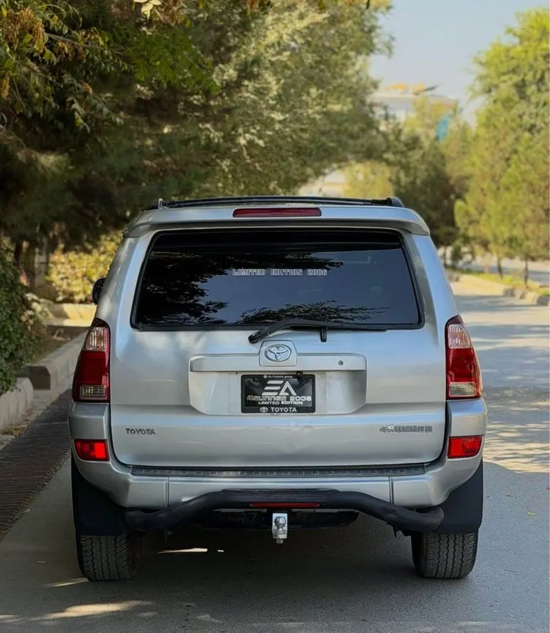 Toyota 4Runner SR5 2005 (2)