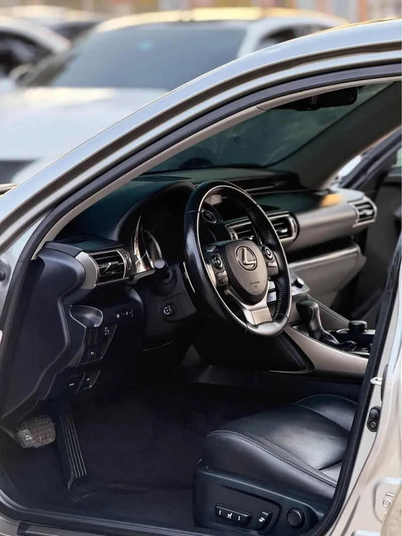 Lexus IS 300h Hybrid 2014, Warranty (3)